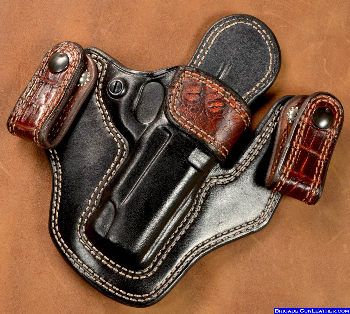 thumbnail image 2 of Azula Custom Leather IWB Holster For Sig Sauer P365 9mm – Tan, Inside Waistband Concealed Carry 2 of 5